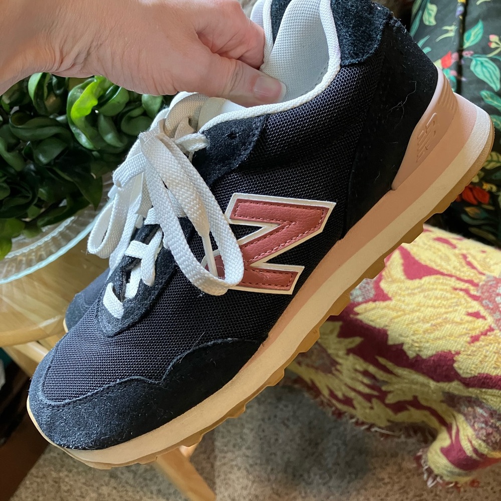 New Balance 515 Women's Black and Mauve Sneakers Sz. 8.5 Women’s Athletic Shoes - Picture 8 of 16